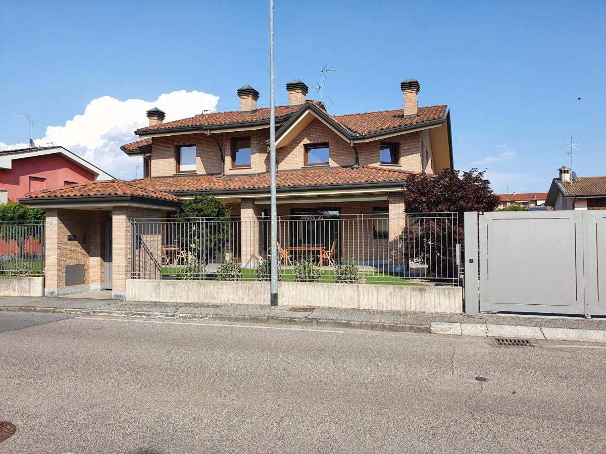 Cassano dʼAdda B&B Casa Sara מראה חיצוני תמונה