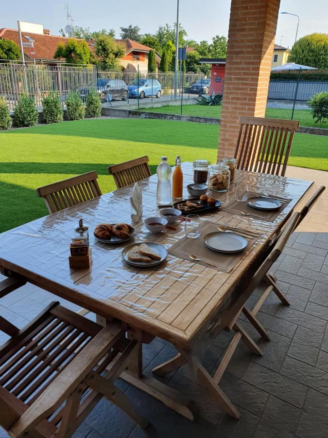 Cassano dʼAdda B&B Casa Sara מראה חיצוני תמונה